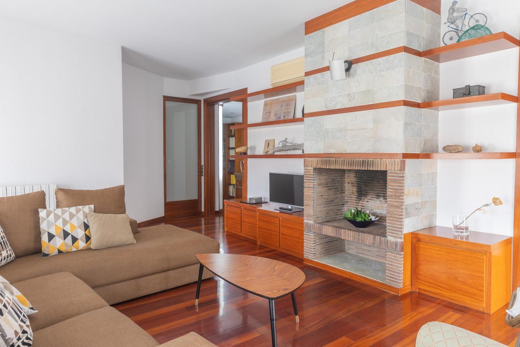 Mazi Apartments Colon Vic Exterior photo