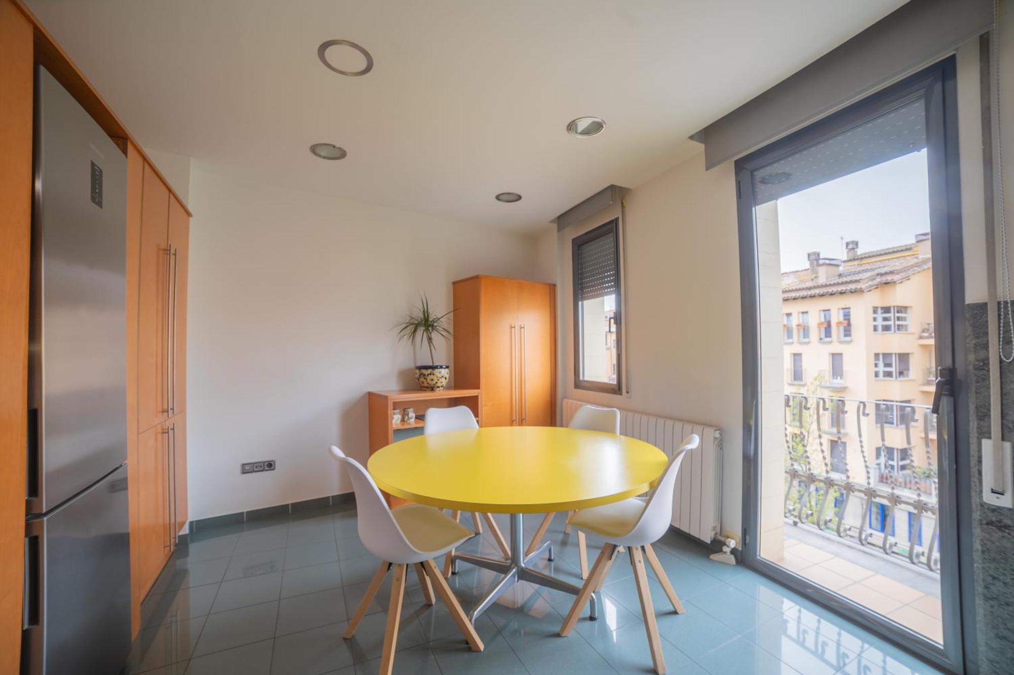 Mazi Apartments Colon Vic Exterior photo