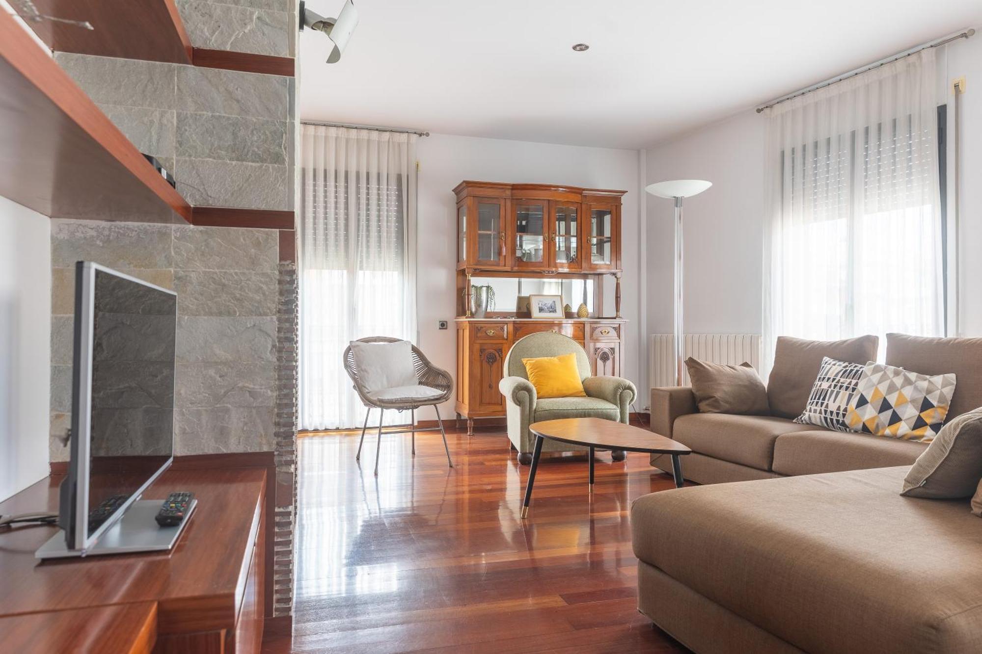 Mazi Apartments Colon Vic Exterior photo